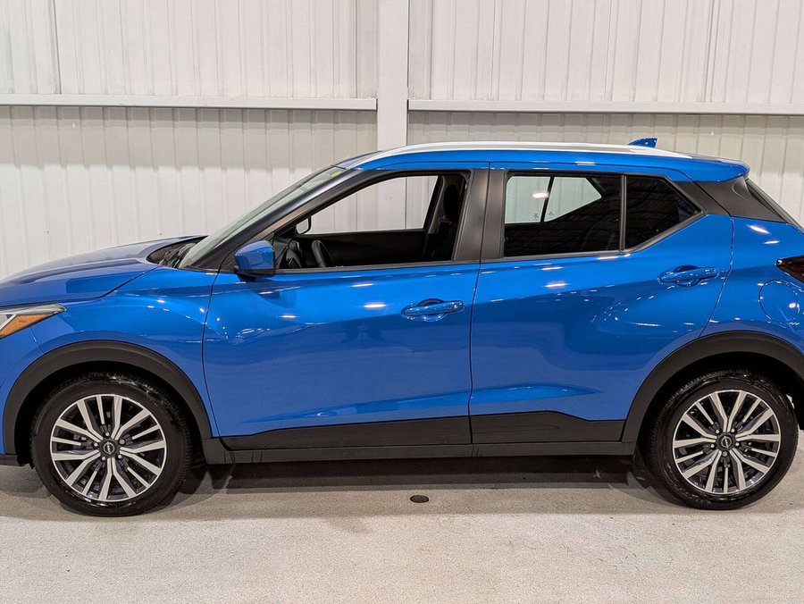 2024 Nissan Kicks SV FWD Blue