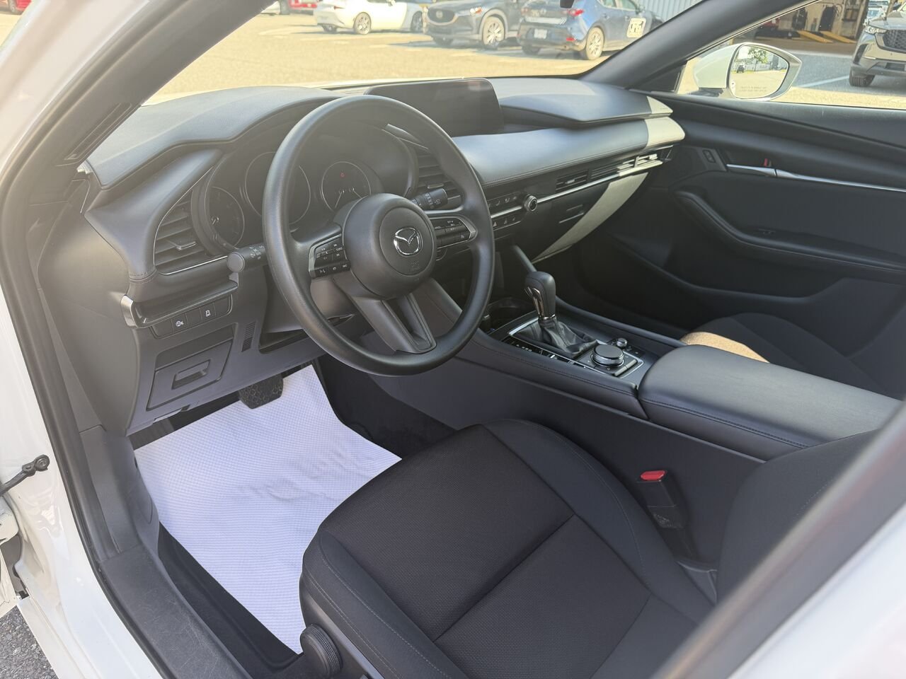 2024 Mazda Mazda3 Sport White Ste-Marie - photo #11