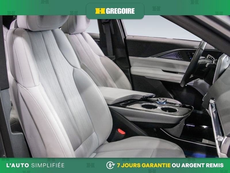 Cadillac LYRIQ 821132 | RWD Luxury AUTO A/C MAGS CUIR NAV CAM RECUL BLUETO 2023 Noir Laval - photo #31