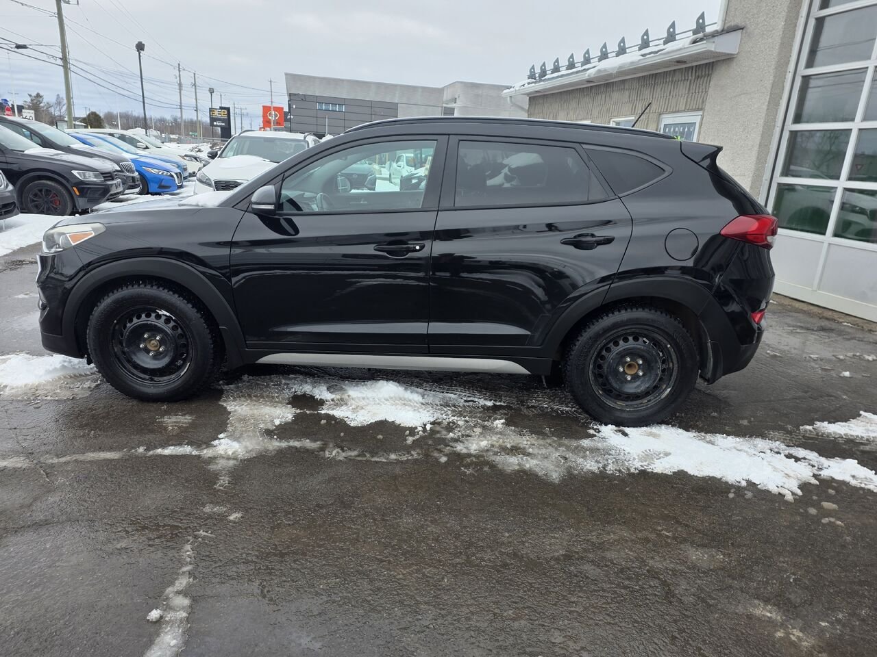 2017 Hyundai Tucson Black  - photo #2