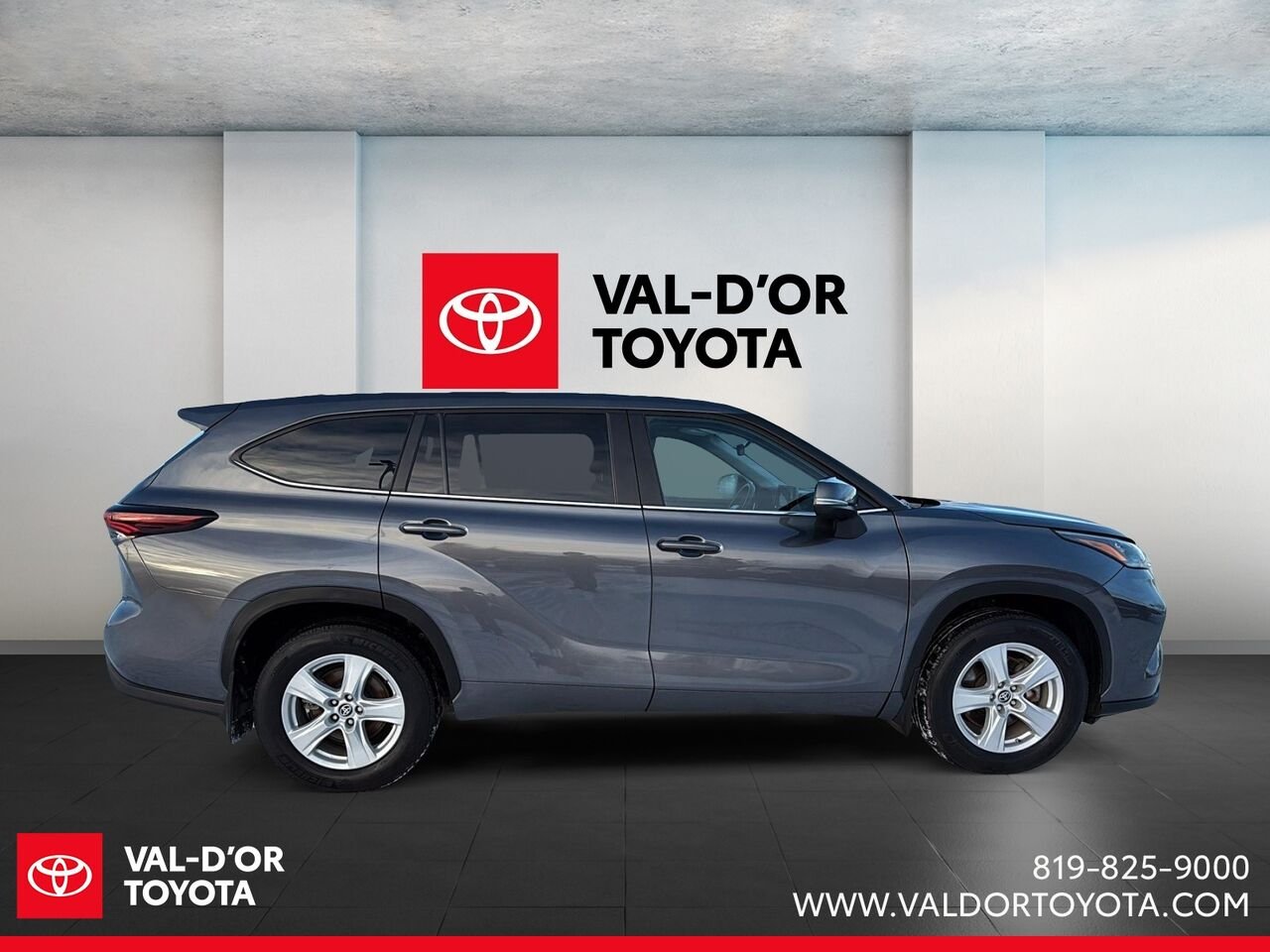 2024 Toyota Highlander LE AWD LE AWD Magnetic Grey Metallic Val-d'Or - photo #4