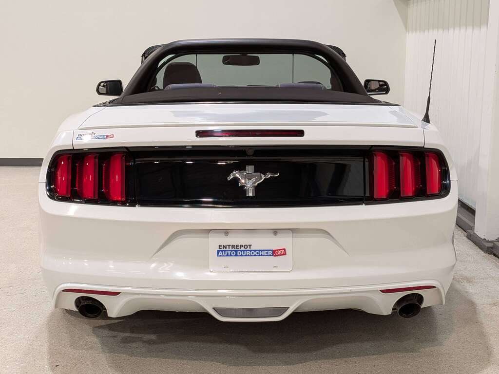 Ford Mustang 2dr Conv V6 2015 Blanc Val-David - photo #6