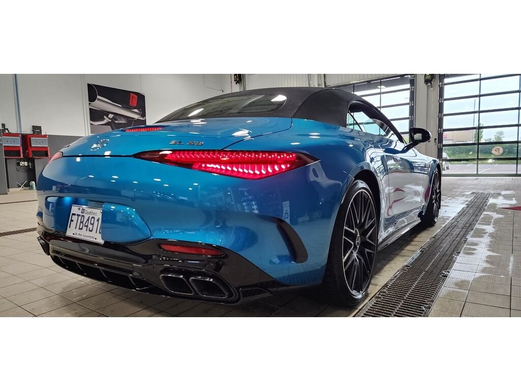 2023 Mercedes-Benz SL-Class AMG SL 63 Roadster IMPECCABLE COMME NEUF Blue Québec - photo #9