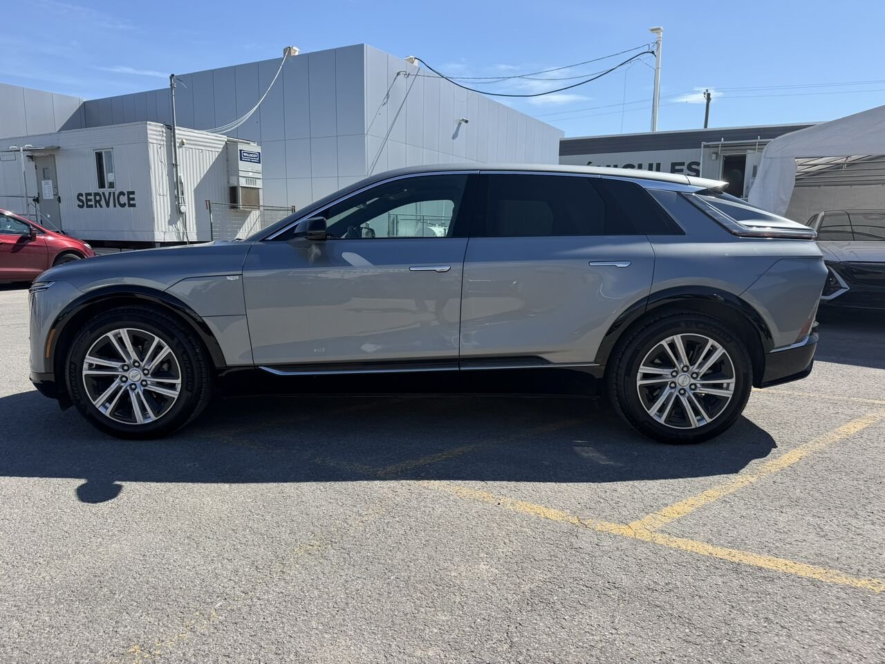 2024 Cadillac LYRIQ Tech FINANCEMENT À PARTIR 0.99% Grey Laval - photo #8