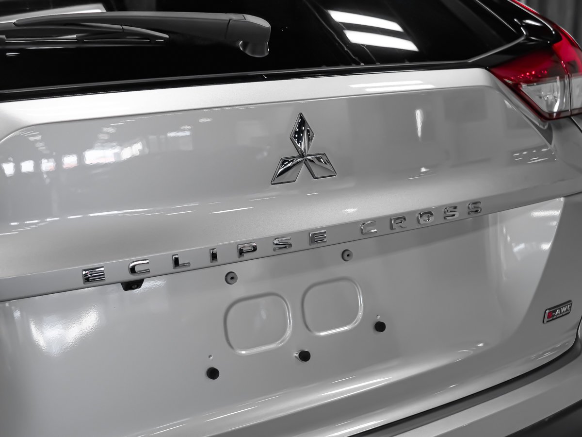 Mitsubishi Eclipse Cross ES 2026 Gris titane métallisé Montréal - photo #9
