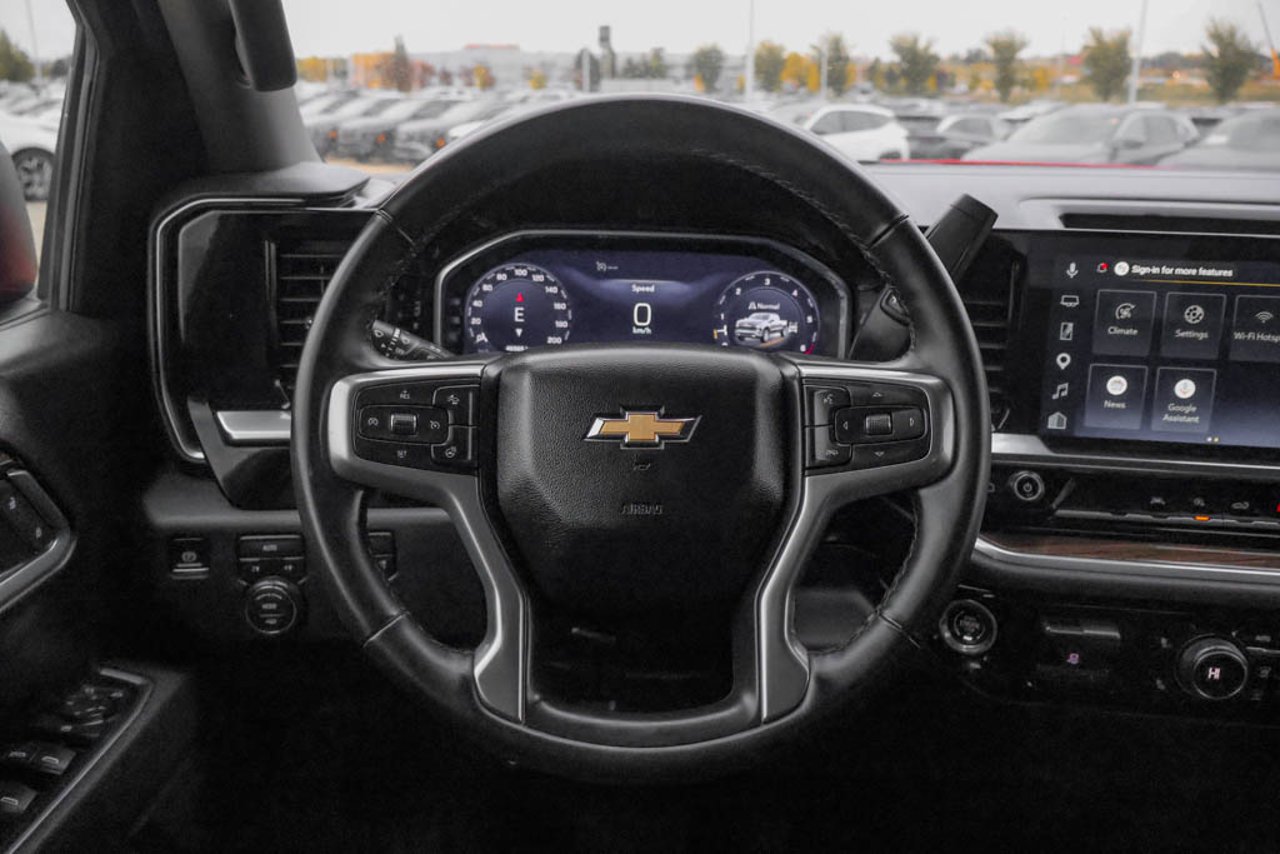 2026 Chevrolet Silverado 1500 4WD Crew Cab 147 LT Red Sherwood Park - photo #18