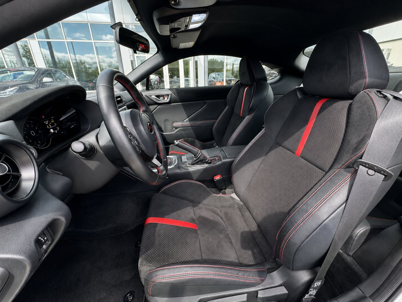 Subaru BRZ Sport-tech 2023 Blanc Granby - photo #11