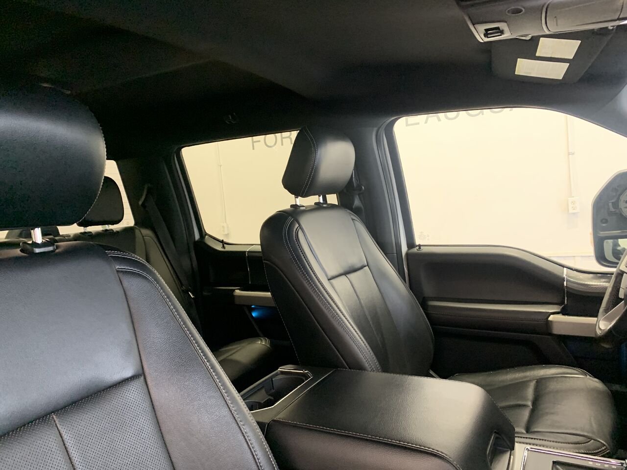 2019 Ford F-150 White Châteauguay - photo #17