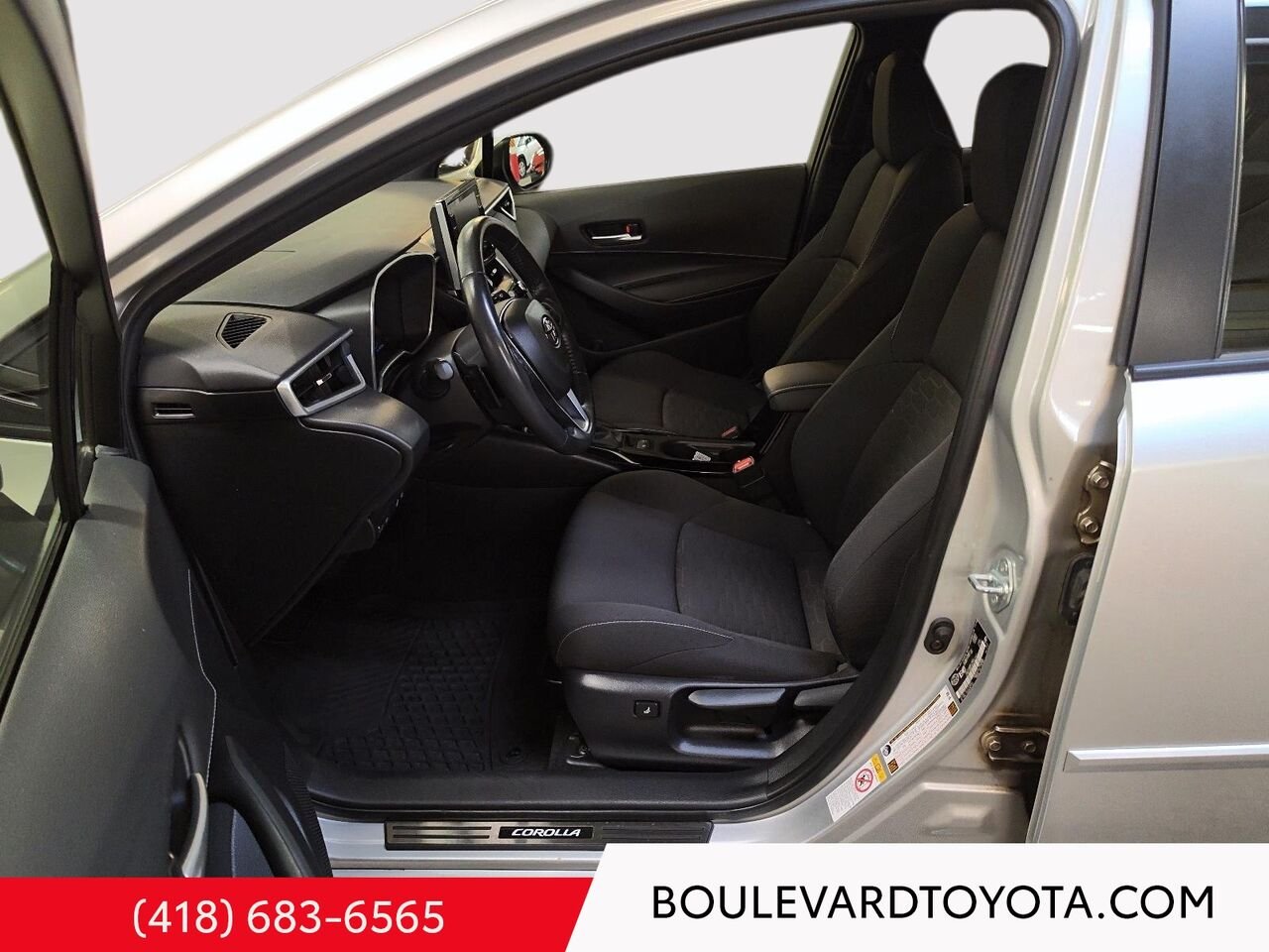 2019 Toyota Corolla Hatchback 100393A-45 | GROUPE AMÉLIORÉ Silver Québec - photo #8