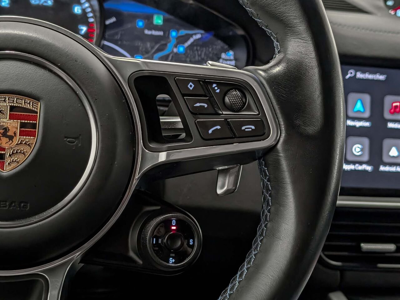Porsche CAYENNE GTS Option Rear Axle Stearing Exhaust Sport 2023 Argent Sherbrooke - photo #16