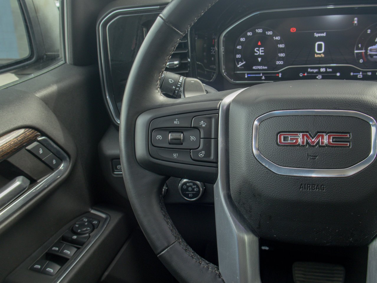 2024 GMC Sierra 1500 4WD Crew Cab 147 Elevation Black Sherwood Park - photo #22