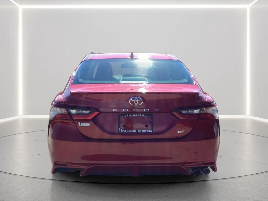 TOYOTA CAMRY SE boîte de vitesses automatique 2024 Rouge
