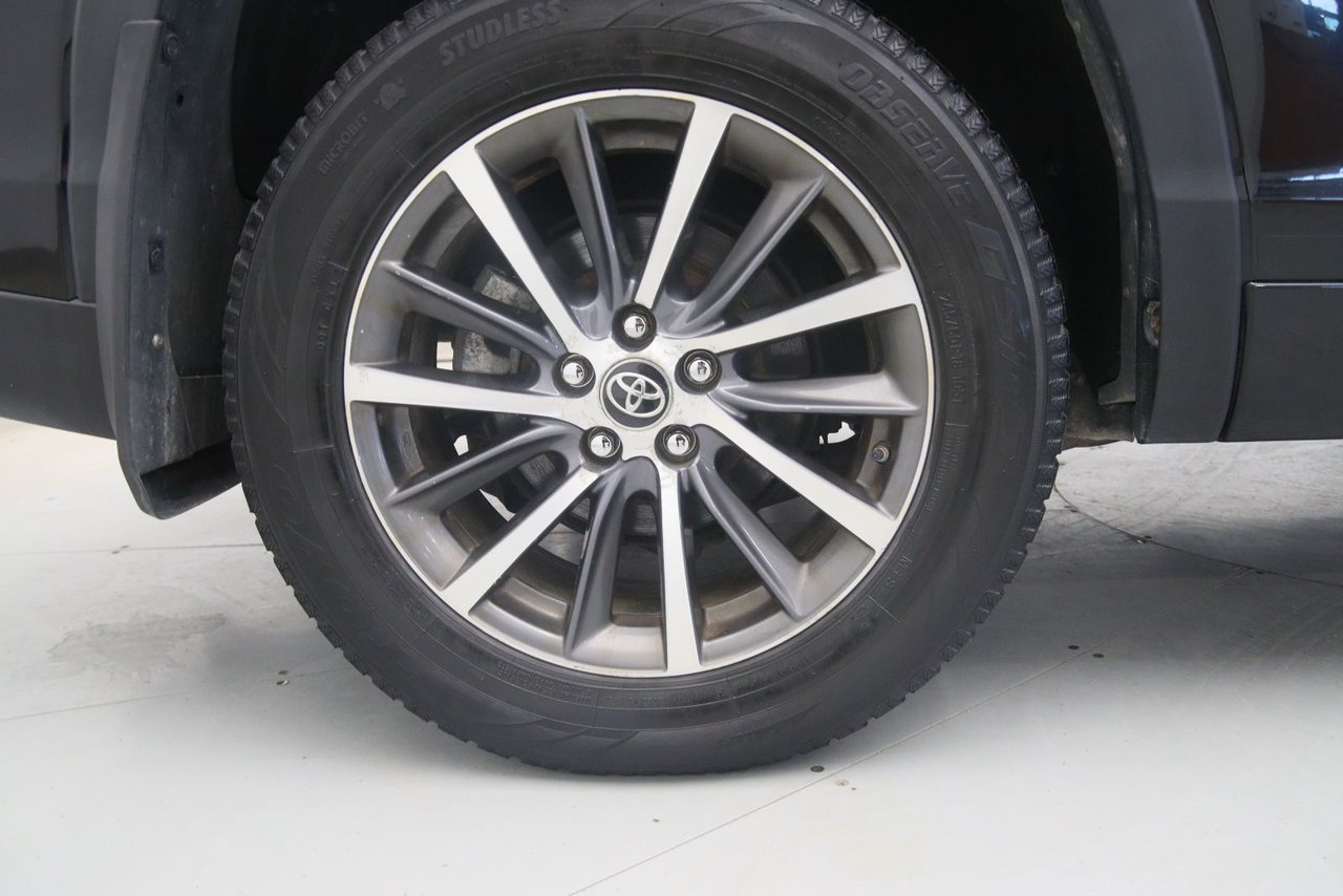 Toyota Highlander XLE 2017 Noir Baie-Comeau - photo #17
