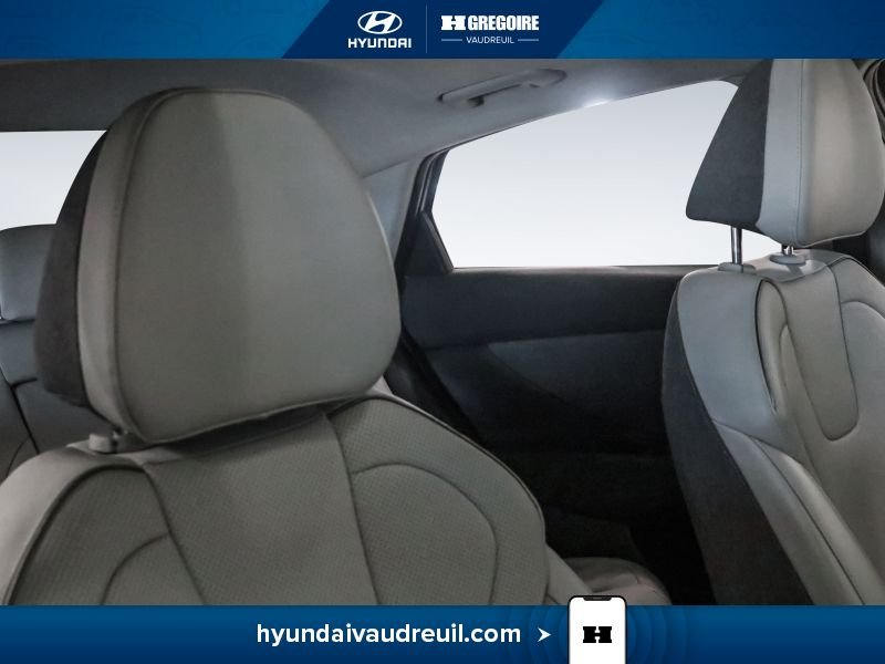 2023 Hyundai Elantra Grey Blainville - photo #31