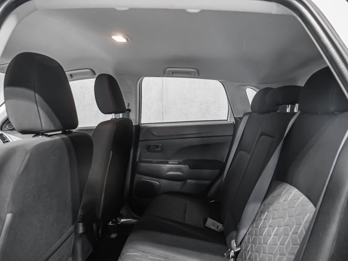 Mitsubishi RVR ES FWD CARPLAY CAMÉRA SIÈGES CHAUFFANTS 2025 Gris Montréal - photo #11