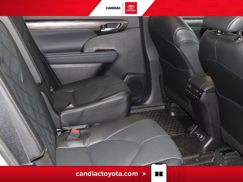 Toyota Highlander 2026 Gris Laval - photo #37