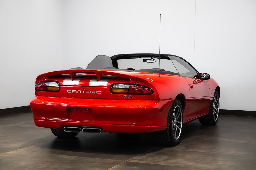 Chevrolet Camaro SS PRIX EN USD *CAR IN MILES * 2002 Rouge Montréal - photo #3