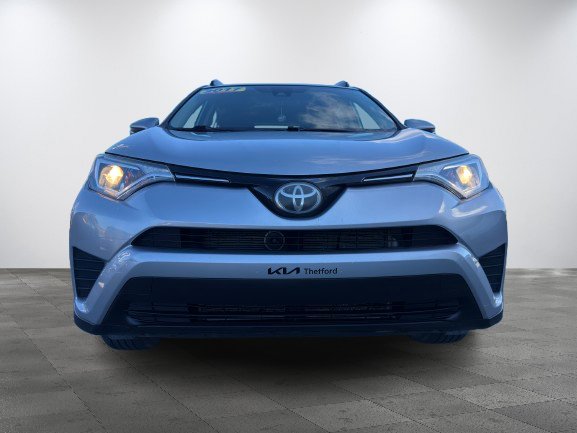 Toyota RAV4 LE AWD PNEUS D'HIVER SIEGES CHAUFFANTS PAS ACCIDENTE 2017 Argent