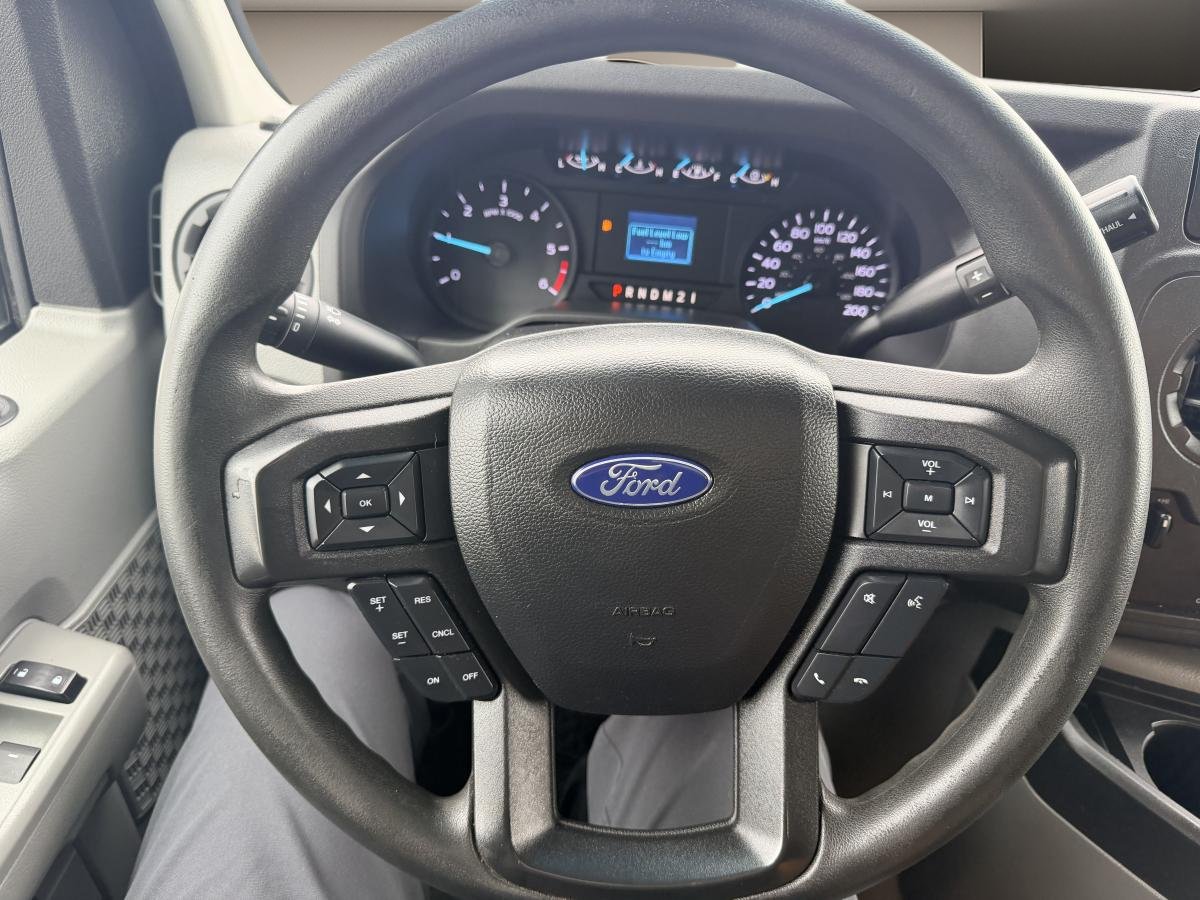 Ford E-450 2023 Blanc  - photo #17