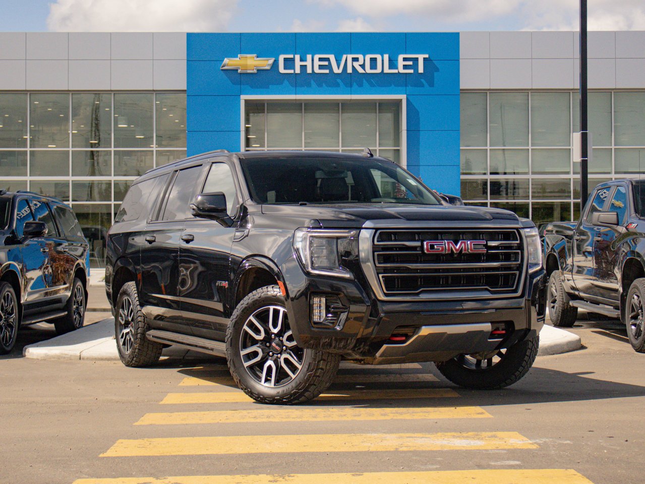 2024 GMC Yukon XL 4WD 4dr AT4 Black Sherwood Park - photo #1