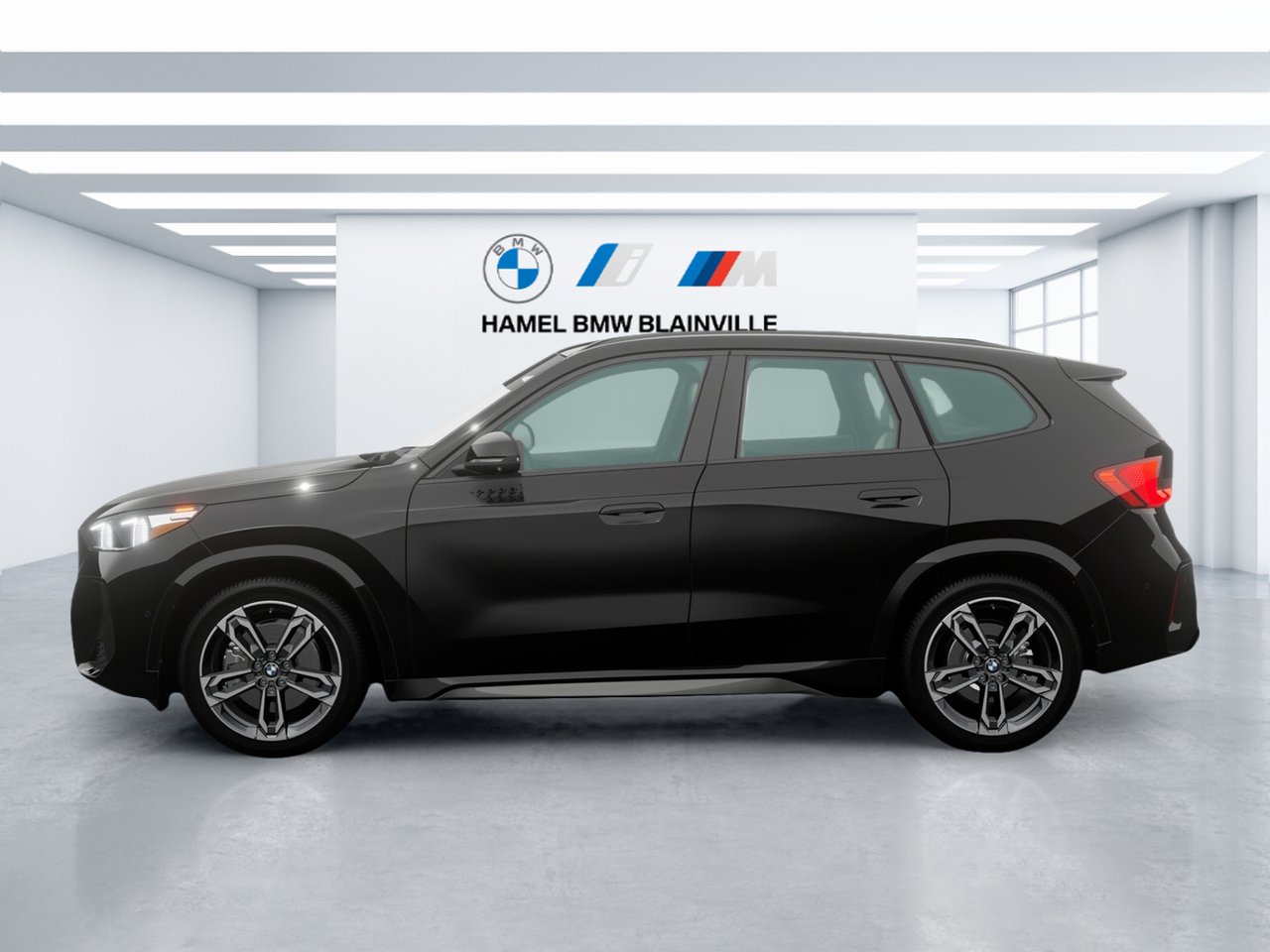 BMW X1 2026 Noir saphir métallisé Blainville - photo #2