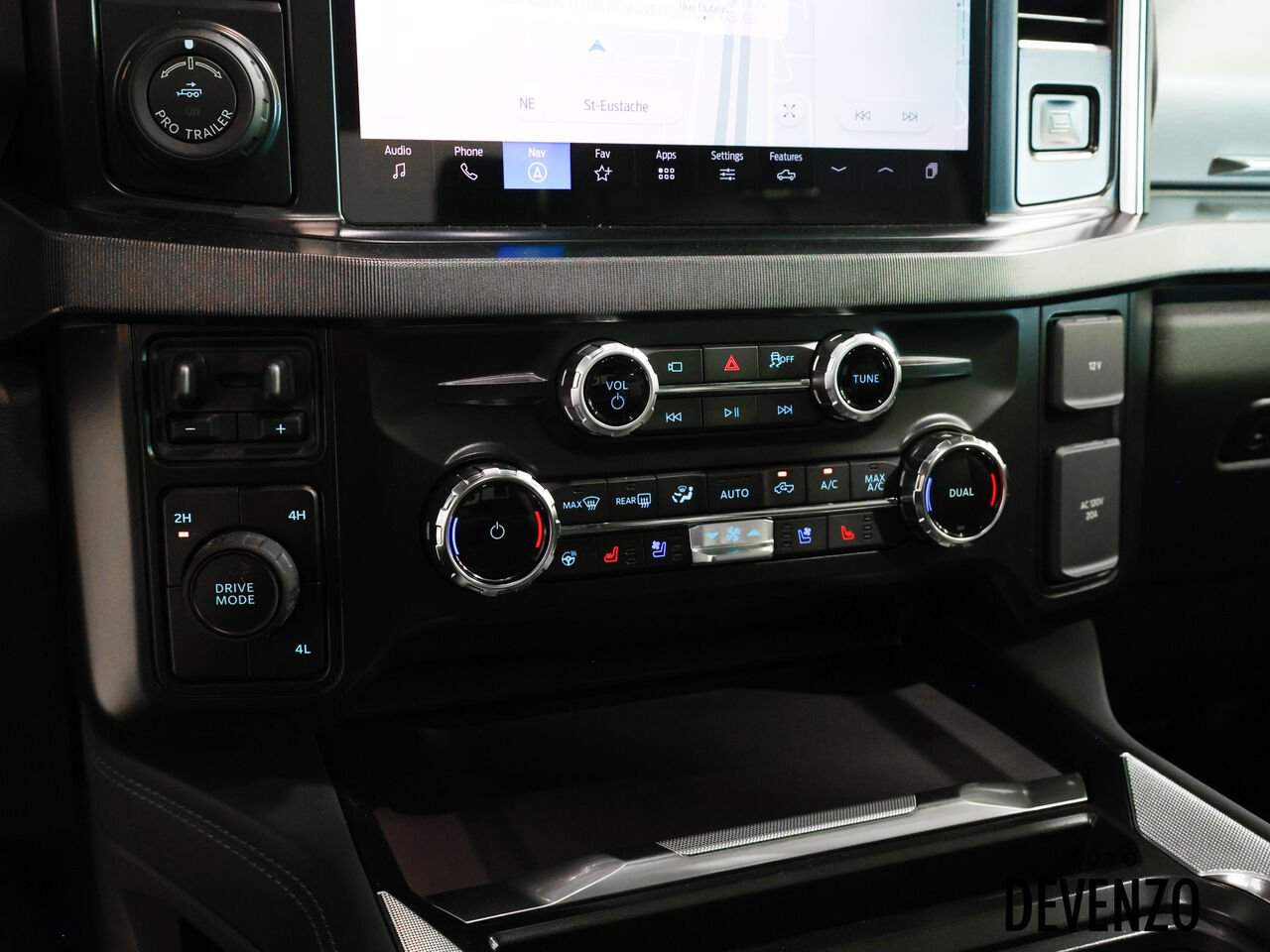 2026 Ford Super Duty F-450 DRW Black Saint-Eustache - photo #19