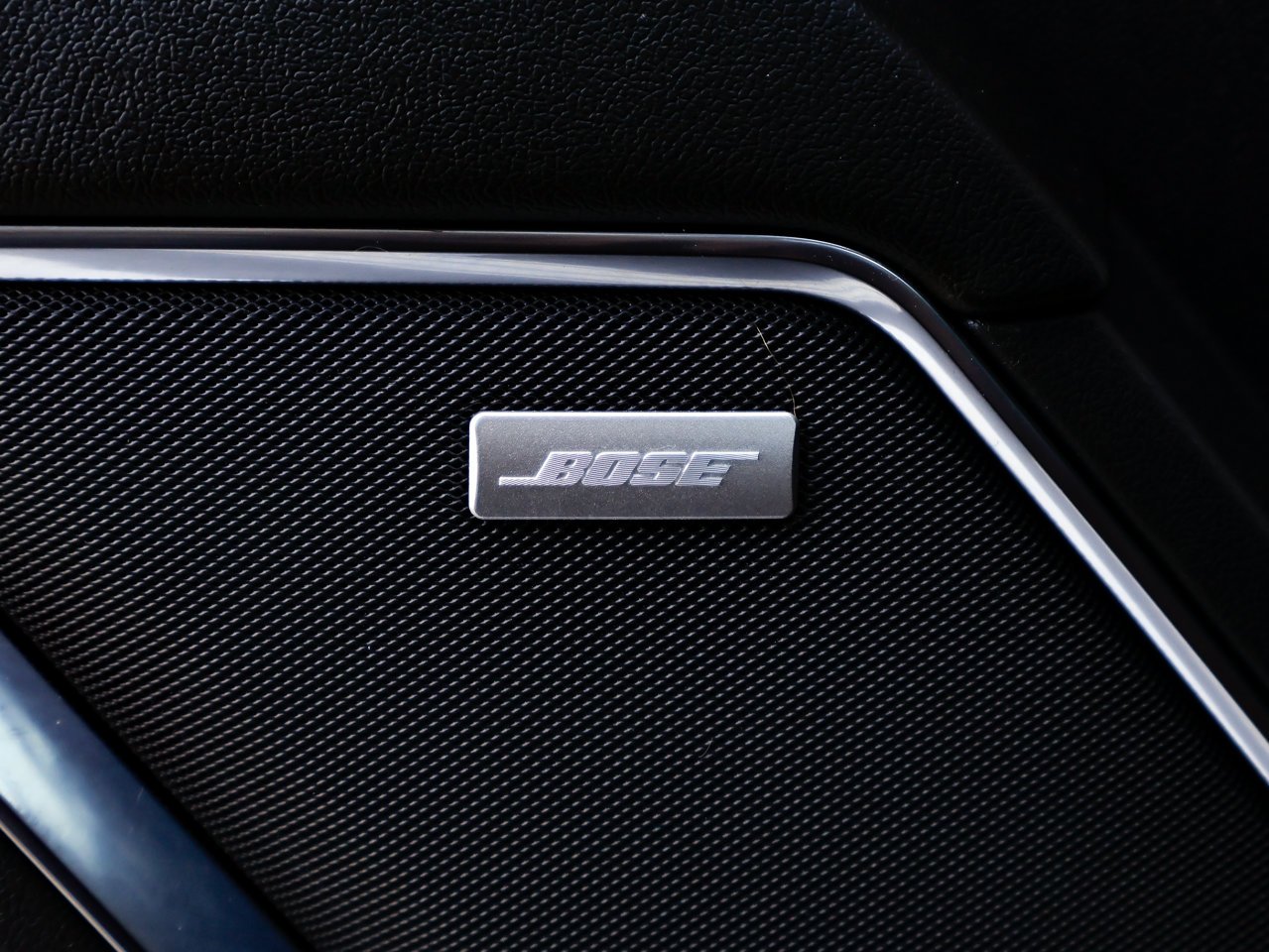 2024 Chevrolet Silverado 2500HD 4WD Crew Cab 159 LTZ White Sherwood Park - photo #19