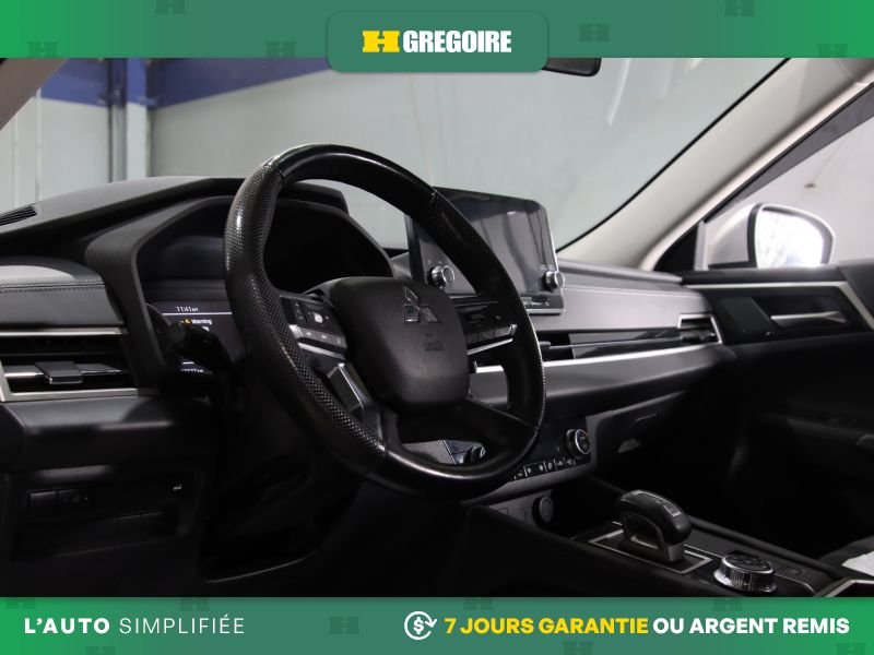 2022 Mitsubishi Outlander Grey Saint-Eustache - photo #8
