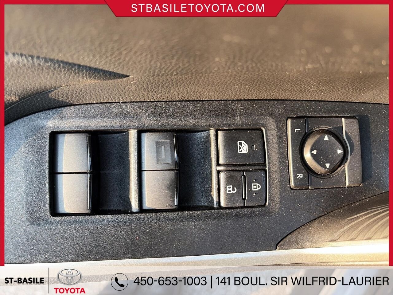 2023 TOYOTA RAV4 Silver Sky Metallic Saint-Basile-le-Grand - photo #14