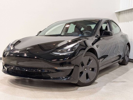 2022 Tesla Model 3 Standard Range RWD *Ltd Avail* Black