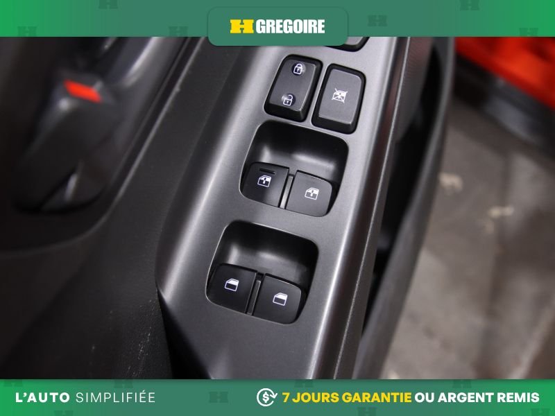 2019 Hyundai Kona Orange Blainville - photo #18
