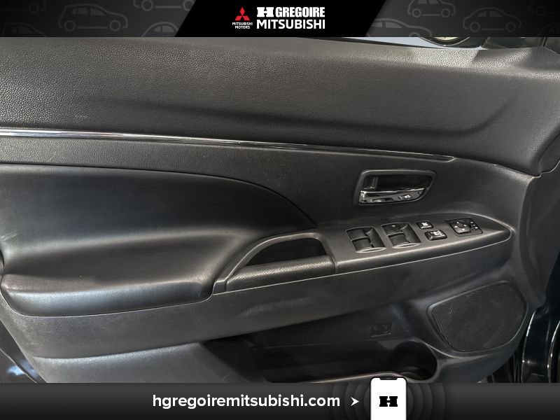 2020 Mitsubishi RVR Black Laval - photo #12