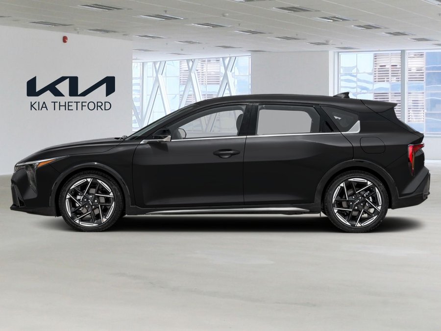 Kia K4 à hayon GT-Line Turbo TA avec intérieur rouge 2026 Noir aurore