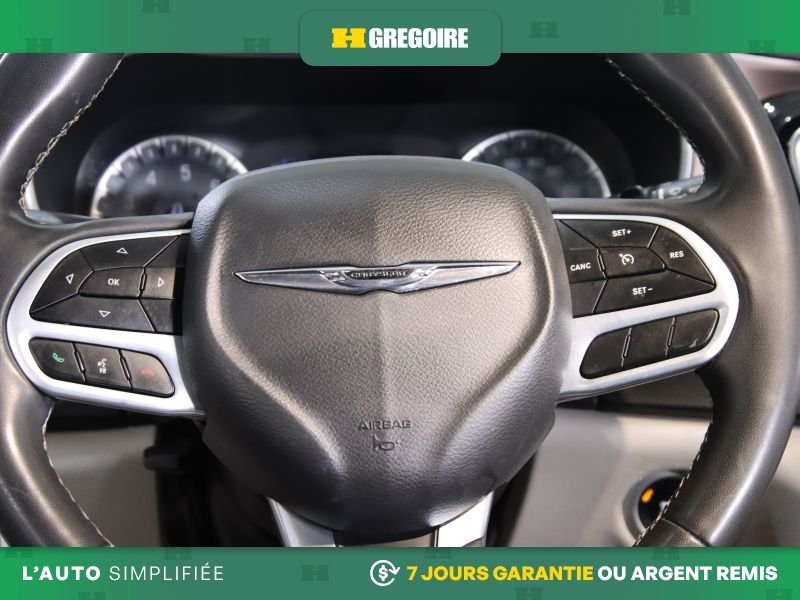 2022 Chrysler Grand Caravan Black Saint-Eustache - photo #16