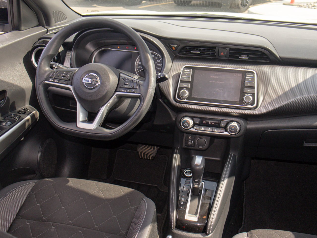 2019 Nissan Kicks SV FWD White Sherwood Park - photo #27