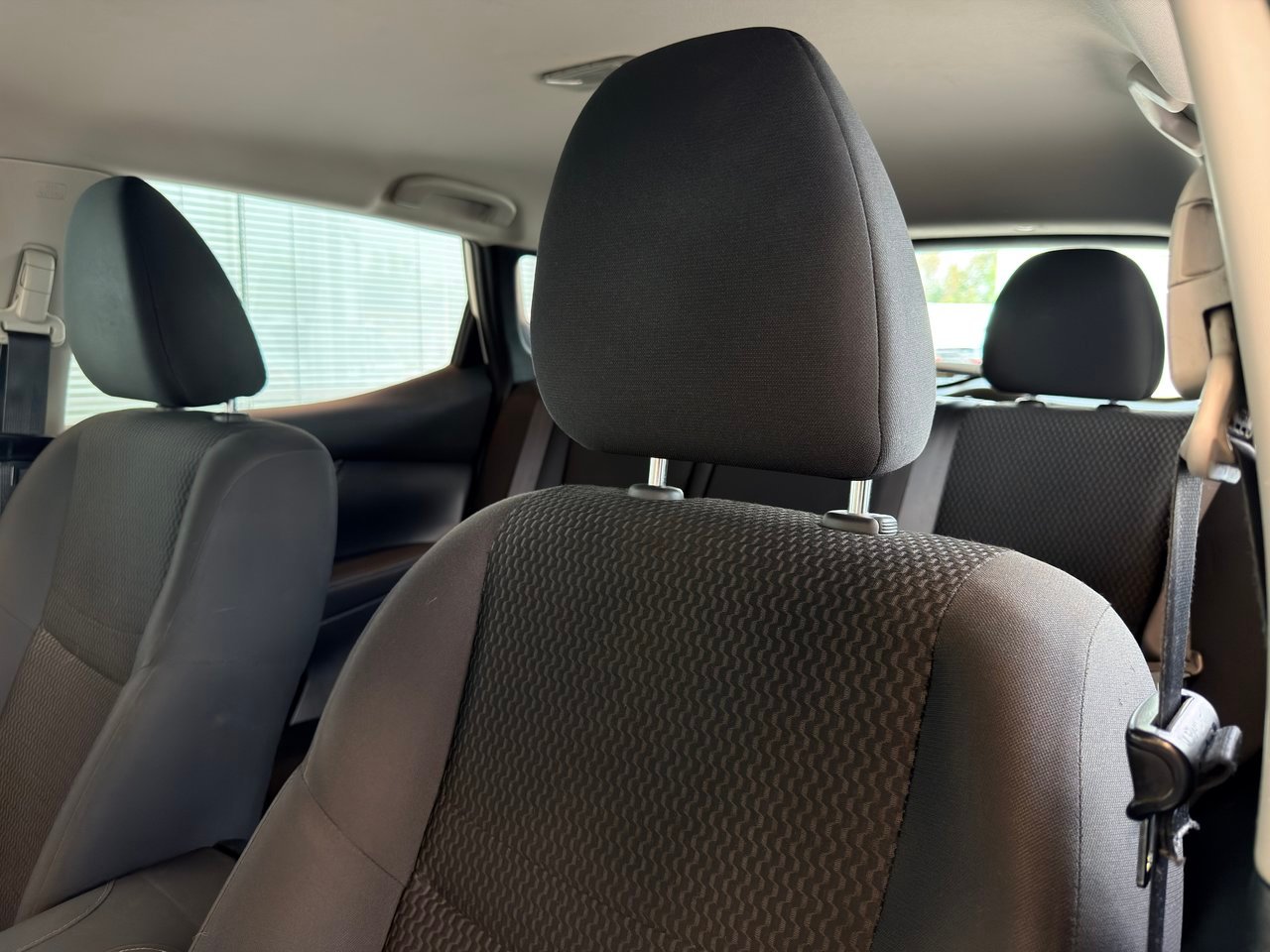 2018 Nissan Qashqai White Notre-Dame-des-Prairies - photo #15
