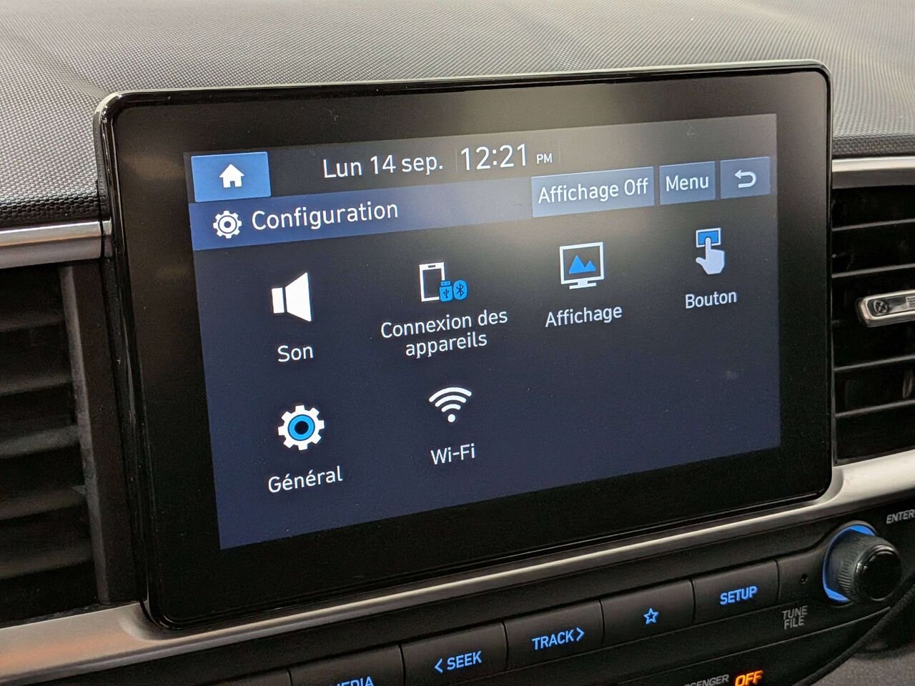 2023 Hyundai Venue Essential IVT Black Val-David - photo #22