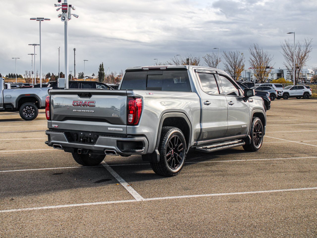 2024 GMC Sierra 1500 4WD Crew Cab 147 Elevation Grey Sherwood Park - photo #8