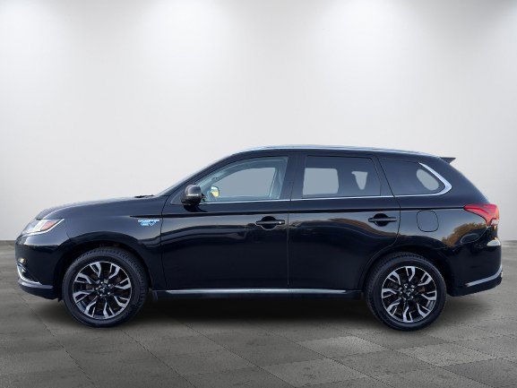 2018 Mitsubishi Outlander Plug-In Hybrid Black Thetford Mines - photo #5