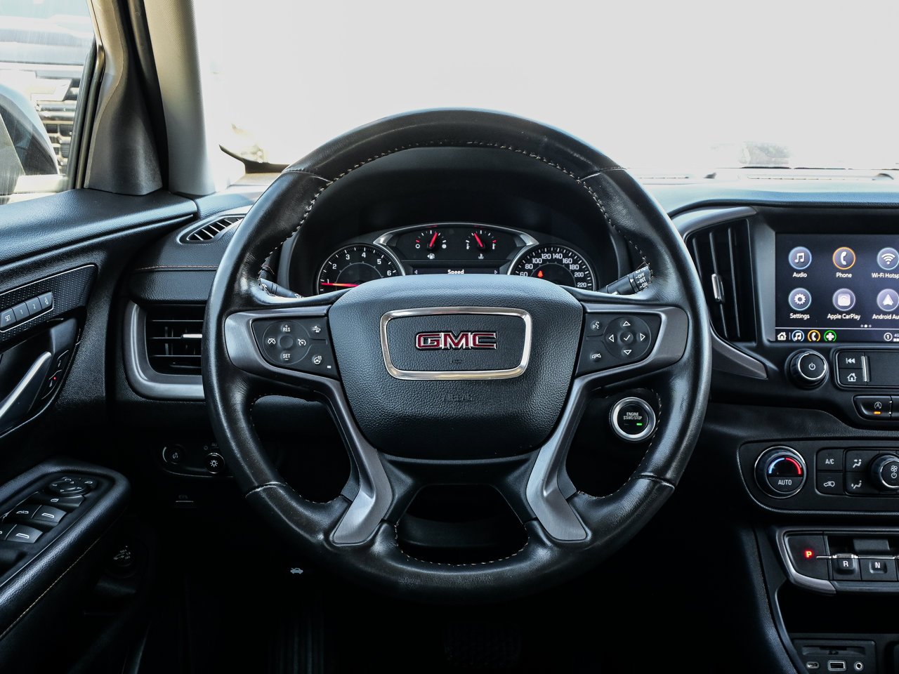 2022 GMC Terrain AWD 4dr AT4 White Sherwood Park - photo #21