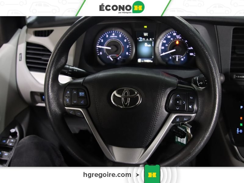 2020 Toyota Sienna White Blainville - photo #12