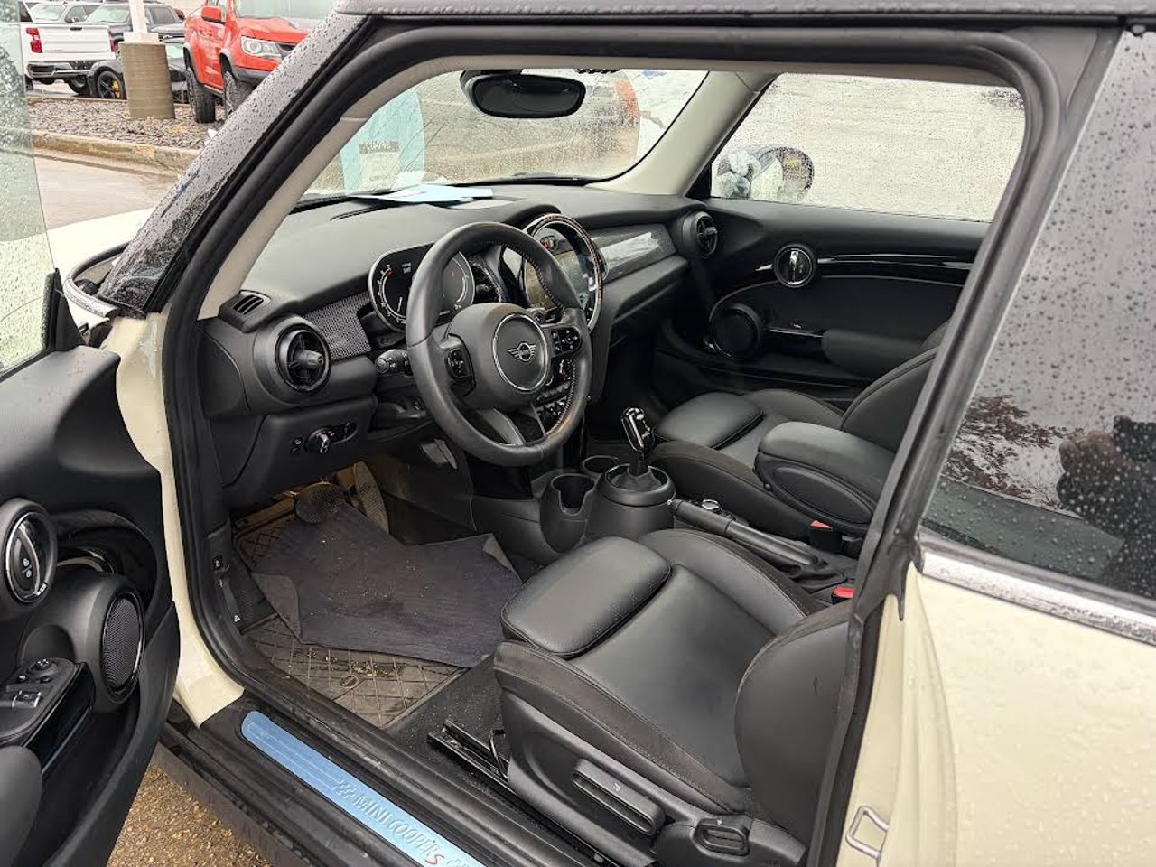 2023 MINI 3 Door Cooper S FWD Nanuq White Metallic Sherwood Park - photo #5