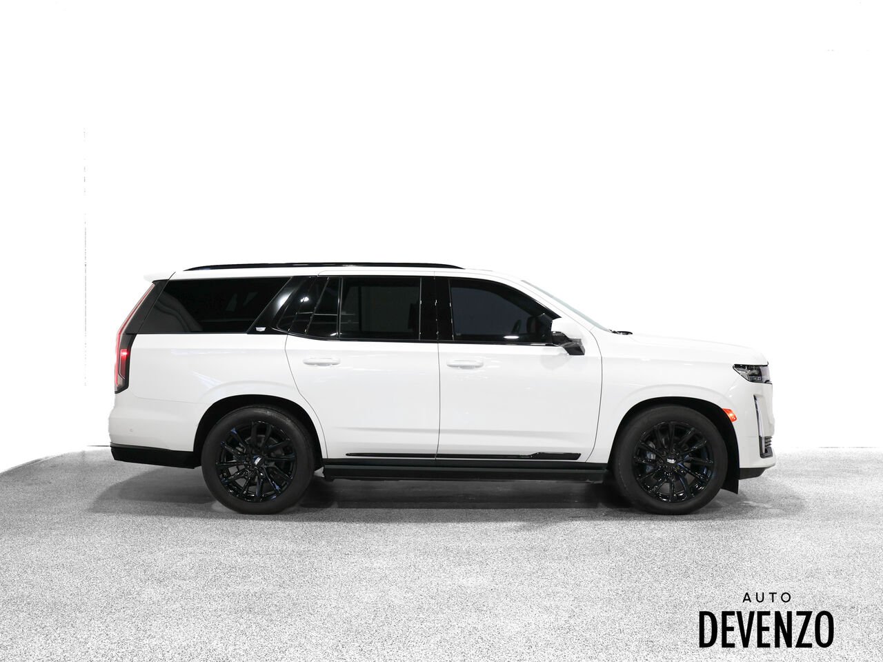 2024 Cadillac Escalade White Saint-Eustache - photo #2