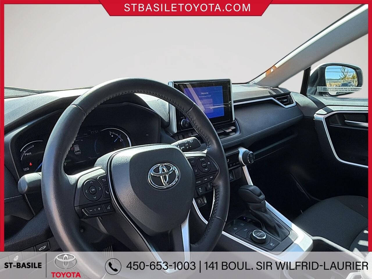 2025 TOYOTA RAV4 Hybrid White Saint-Basile-le-Grand - photo #12