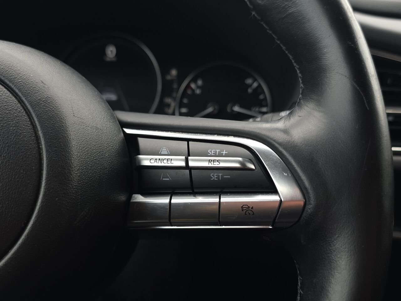 2023 Mazda CX-30 GS TI, INTÉGRALE, SIÈGES CHAUFFANTS, AUXILIÈRE, VOLANT CHAUFFANT Red Val-David - photo #25