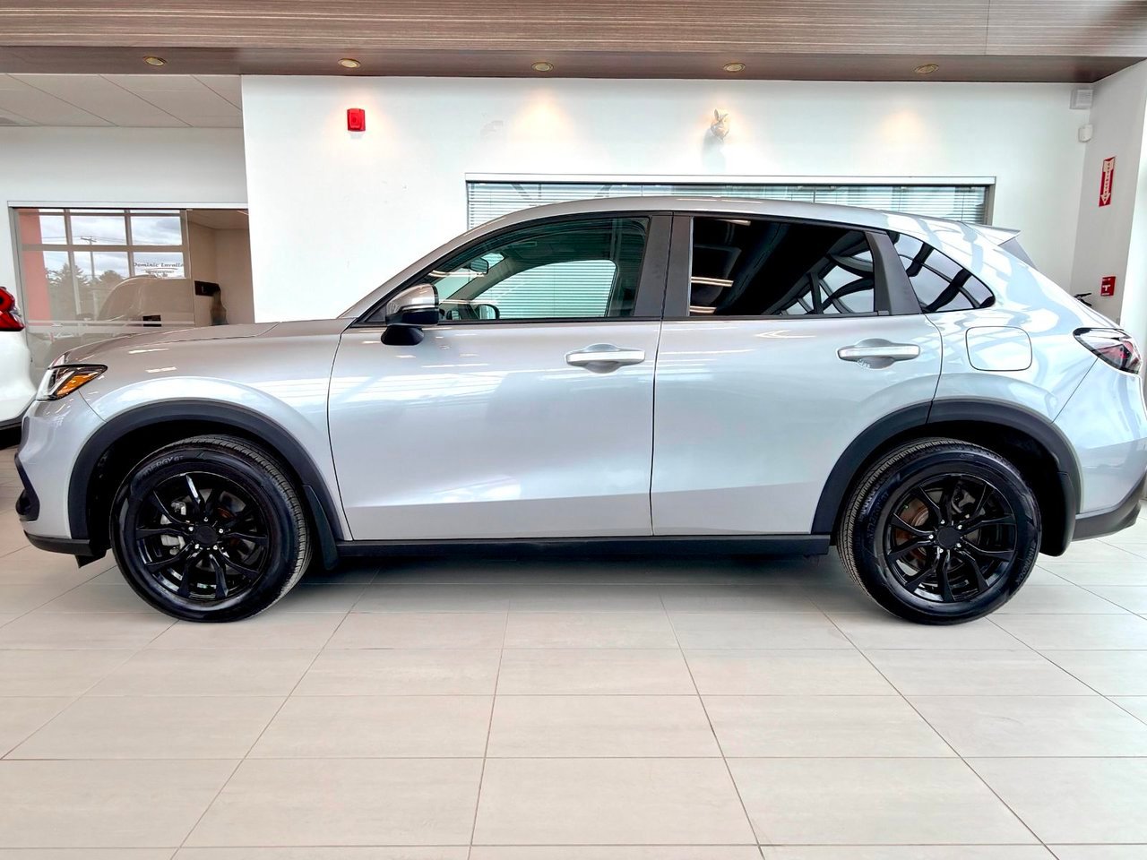 Honda HR-V 2025 Gris Notre-Dame-des-Prairies - photo #9