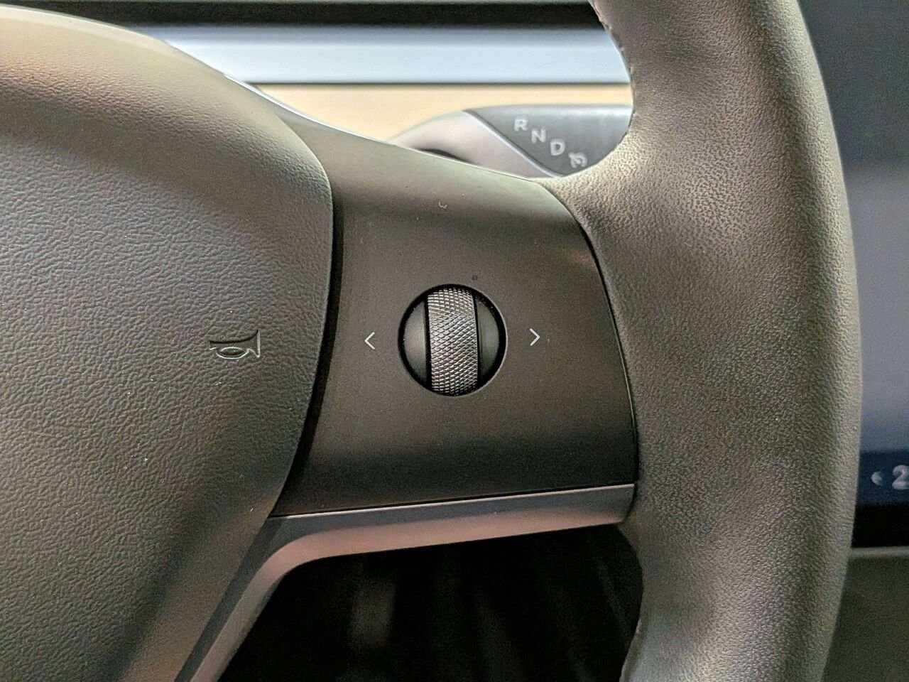 Tesla Model Y 2024 Noir Val-David - photo #16