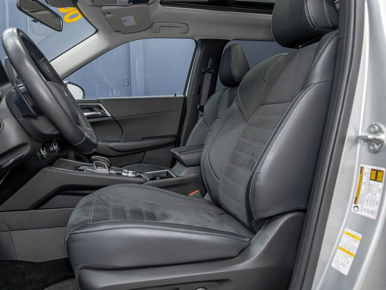 2024 Mitsubishi Outlander Plug-In Hybrid SEL AWD *TOIT* NAV CAM 360 SIÈGES CHAUFF REG ADAPT Silver Saint-Jérôme - photo #10