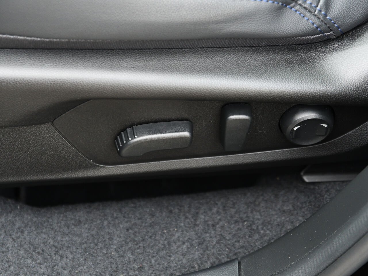 2026 Subaru Forester Limited Black Saint-Hyacinthe - photo #14