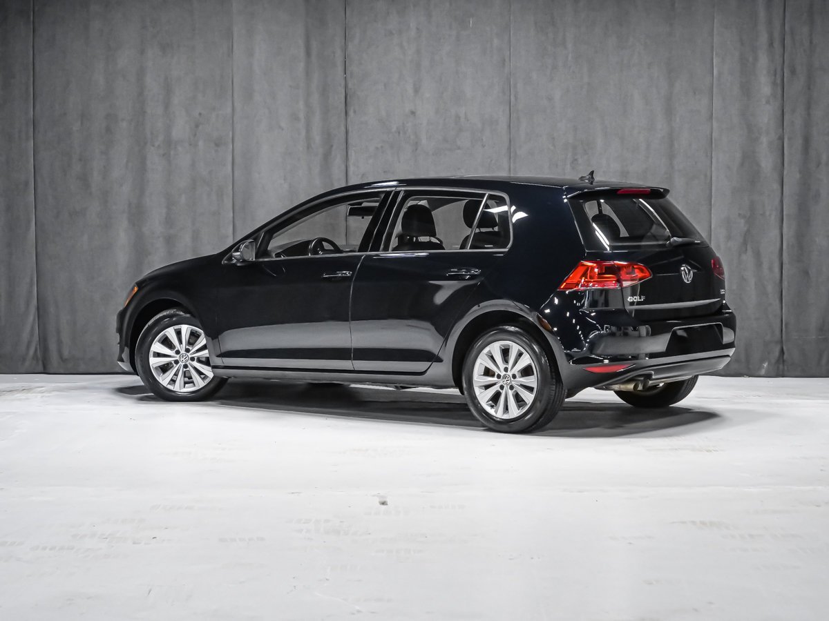 2017 Volkswagen Golf Black Montreal - photo #3